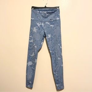 Nike Dry Fit Cropped Capri Blue Floral Print Size Small